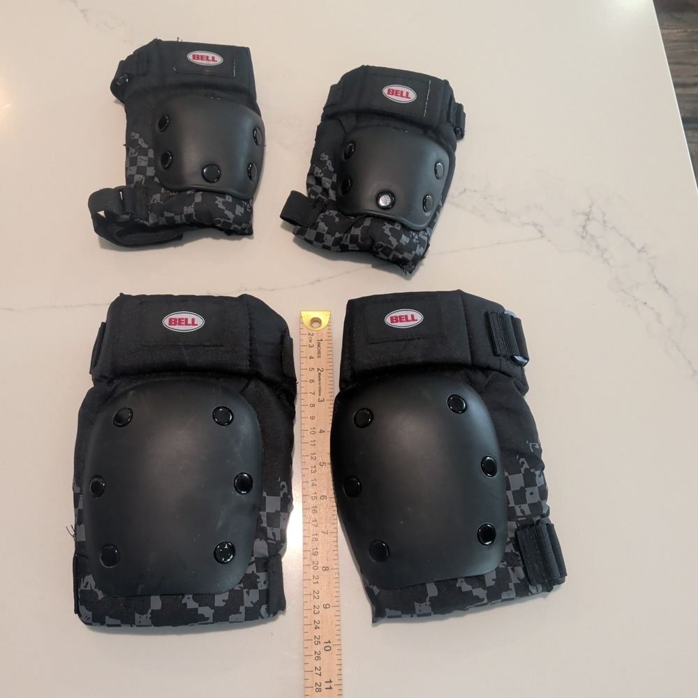 Bell Flow Protective Pad Set Elbow and Knee Pads Gray Camo